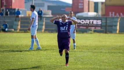   Los primeros goles oficiales de Humberto Suazo en San Antonio Unido 