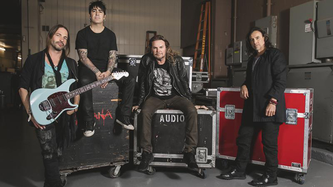 Fernando Olvera, vocalista de Maná: 