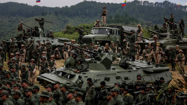 Maduro convocó a ejercicio militar armado en todo Venezuela