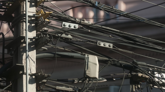 La Araucanía: Más de 50 mil hogares continúan sin luz por sistema frontal