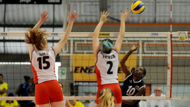 Chile debutó con derrota ante Venezuela en el Sudamericano femenino de voleibol