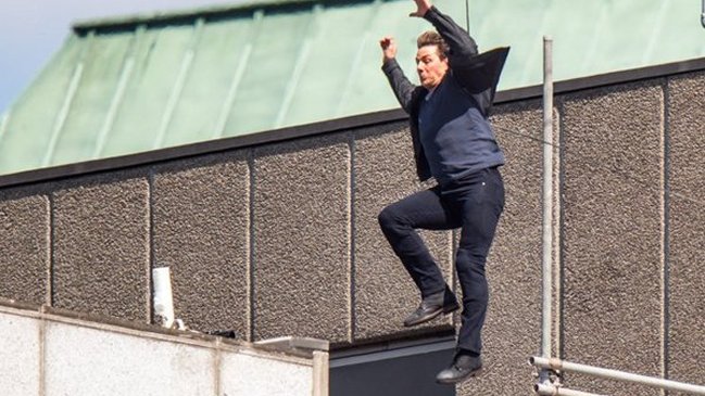 Tom Cruise se rompió un tobillo tras accidente en set de Misión Imposible 6