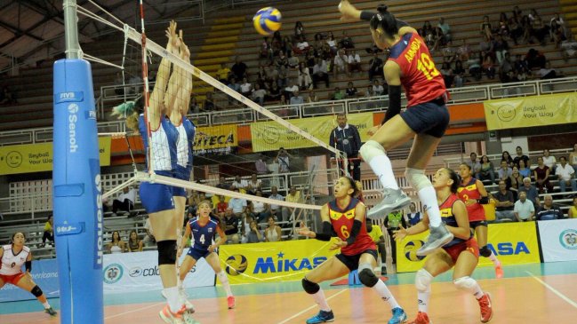 Chile sufrió ante Colombia otra caída en el Sudamericano femenino de voleibol
