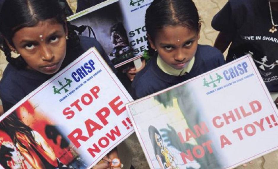 Niña de 10 años violada da a luz en la India luego de que le prohibieran abortar