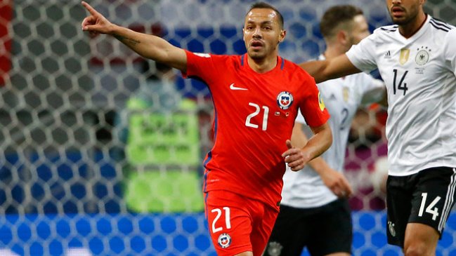 Marcelo Díaz fue confirmado como nuevo jugador de Pumas de México