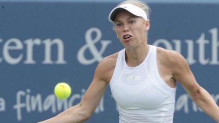 Wozniacki venció a la verdugo de Venus Williams y avanzó a cuartos en Cincinnati
