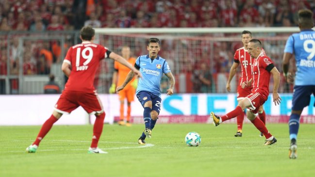 Charles Aránguiz histórico: Cometió el primer penal cobrado por el VAR en Alemania