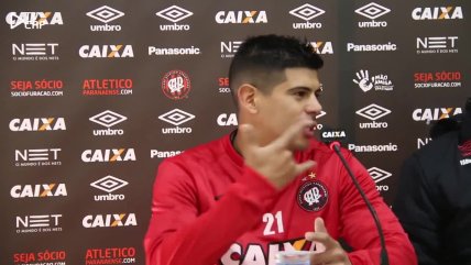 Pavez contó por qué hizo gesto de la hinchada de Colo Colo tras un duelo de Paranaense