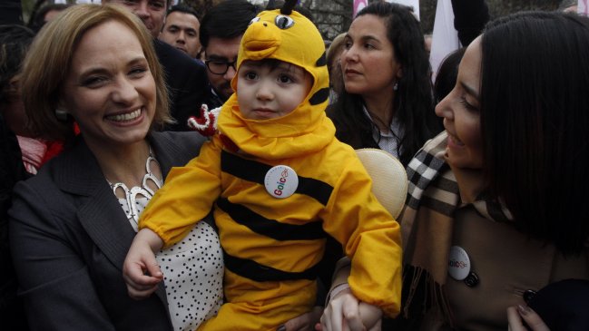 Carolina Goic inscribió oficialmente su candidatura presidencial