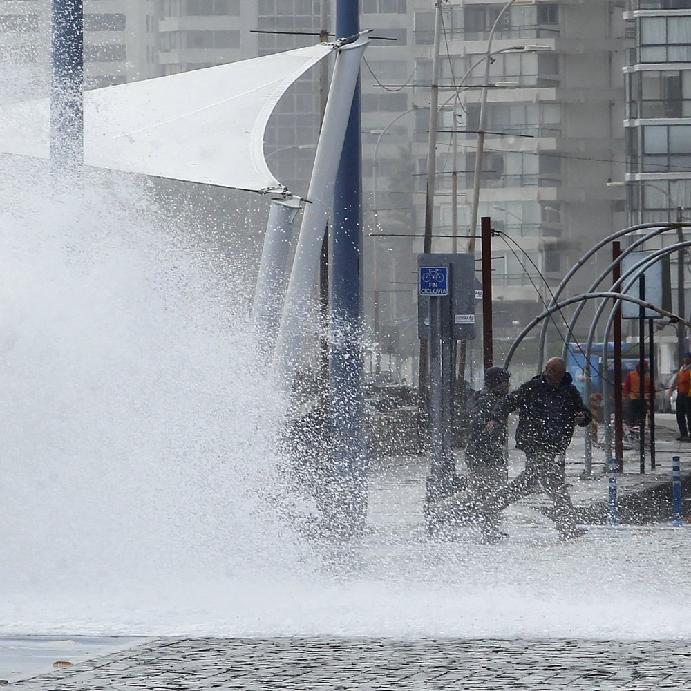 Marejadas anormales afectarán al país a partir de este martes