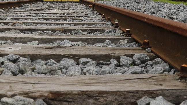 Tren que transportaba basura de KDM descarrilló en Til Til