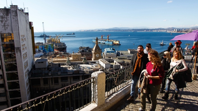 Sernatur lamentó informe de Estados Unidos que alerta a sus ciudadanos que viajen a Chile