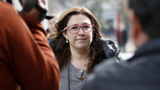 Ex directora del Sename guardó silencio ante la Fiscalía