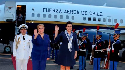  Falla en avión presidencial retrasa gira de Bachelet  
