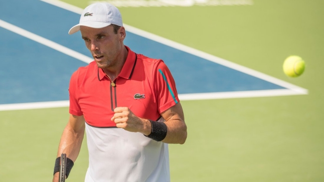 Roberto Bautista sigue a paso firme en Winston-Salem y se metió a cuartos de final