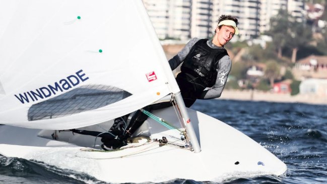 Clemente Seguel tuvo un buen estreno en el Mundial Juvenil de Sunfish