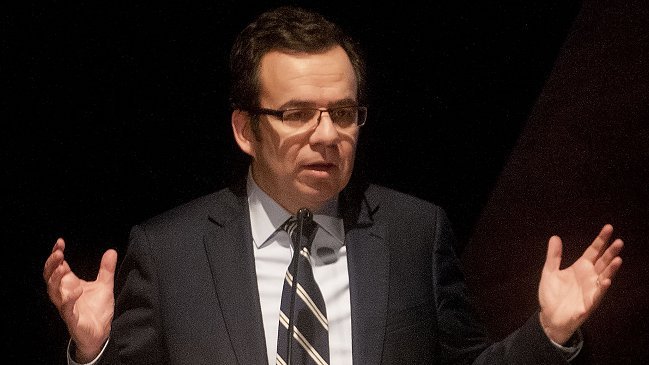 Ministro de Economía opta por 