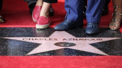 Charles Aznavour ya tiene su estrella en el Paseo de la Fama de Hollywood