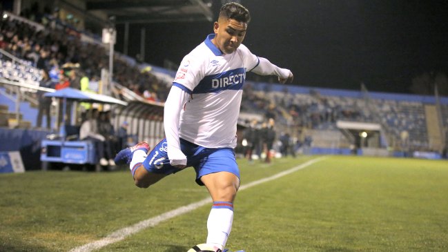 Jeisson Vargas se desgarró y quedó fuera del encuentro ante Curicó Unido en la UC