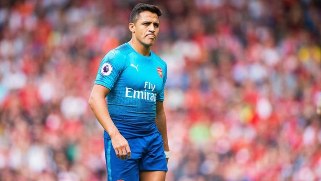 La frustración de Alexis Sánchez tras la dura caída de Arsenal ante Liverpool