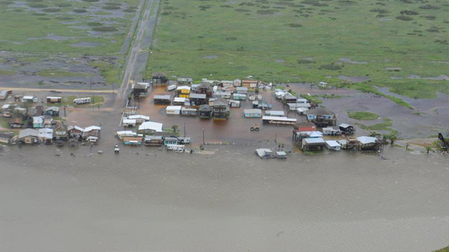 Huracán Harvey deja cinco muertos e inundaciones 