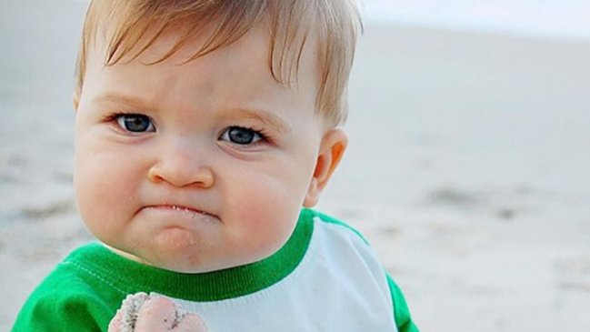 Así luce el famoso niño del meme 