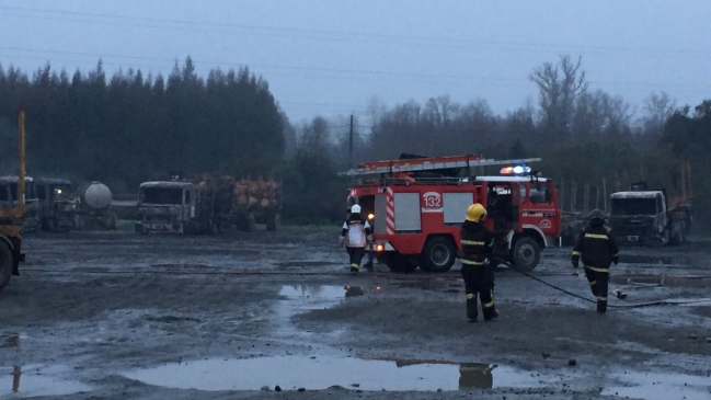 Ataque incendiario destruyó 29 camiones de San José de la Mariquina