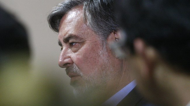 Directiva socialista descartó condicionar el apoyo económico a Alejandro Guillier