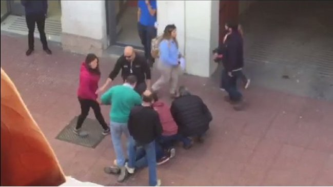 Sujetos realizaron detención ciudadana en pleno centro de La Serena
