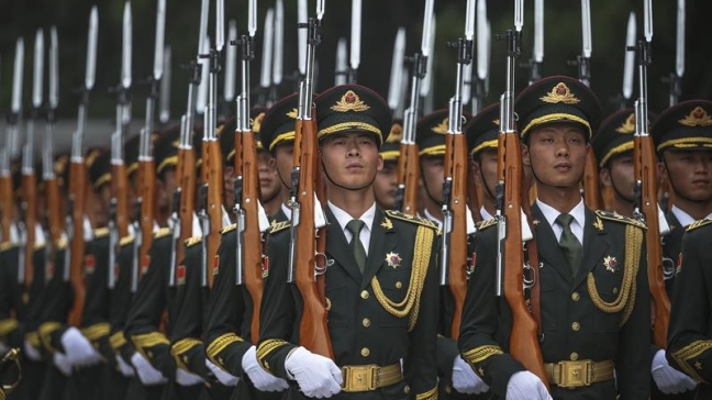 China regula por ley el uso de su himno nacional: ni funerales ni anuncios