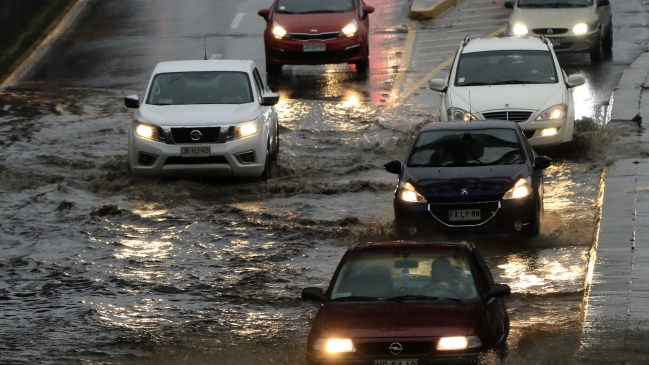 Deslizamiento de tierra se registró en ruta que une Arauco y Concepción