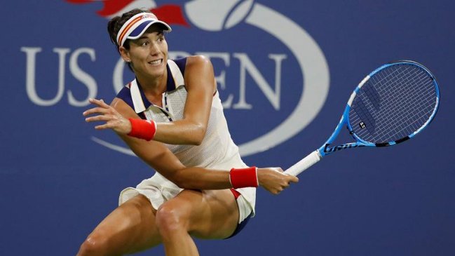Garbiñe Muguruza sigue en carrera en el US Open tras arrasar a Magdalena Rybarikova