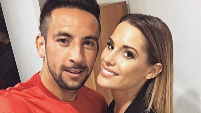 Mauricio Isla y Gala Caldirola confirmaron que esperan un hijo