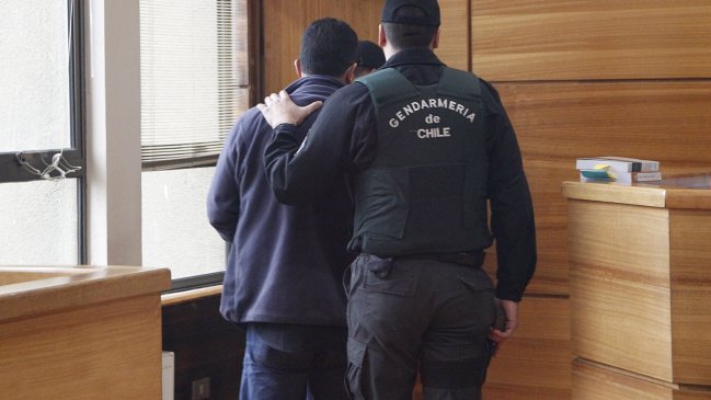 Detienen a banda liderada por menor de edad que robaba casas en Arica