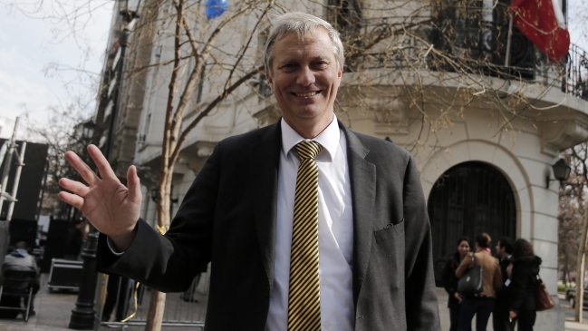 Kast hace la diferencia con Piñera: 