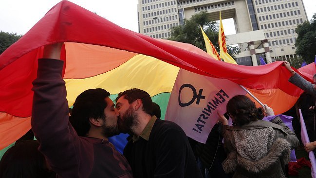 Proyecto de ley tipifica como delito la incitación a la violencia por discriminación