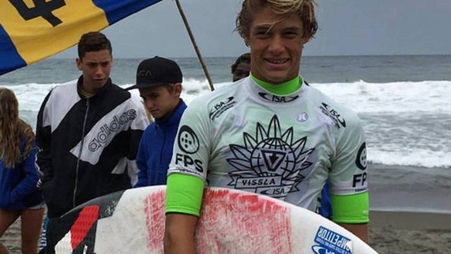 Joven surfista de Barbados murió por fuerte oleaje por huracán Irma