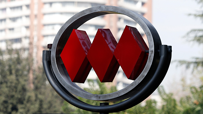 Sujetos que rayaron tren entorpecieron frecuencia del Metro
