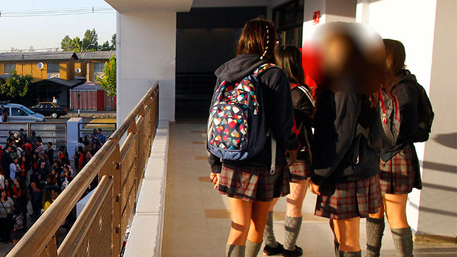 Apoderada denunció a colegio por 