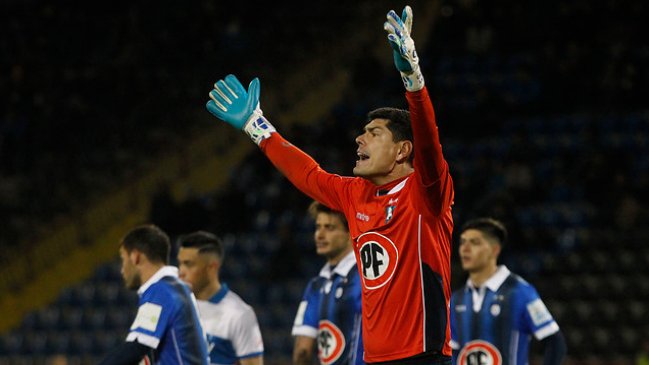 Federación Boliviana pedirá sanciones a la UC por cánticos contra Carlos Lampe