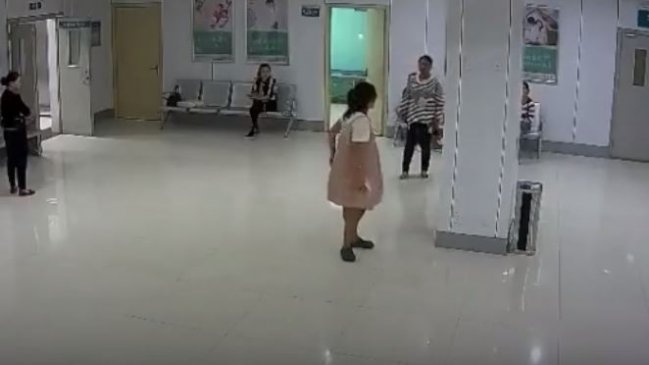 Mujer embarazada se suicidó luego de que su marido se opusiera a una cesárea