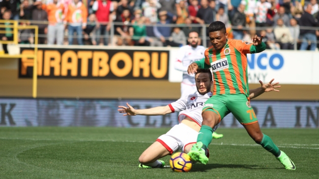 Junior Fernandes tuvo triunfal reestreno con Alanyaspor en la liga turca