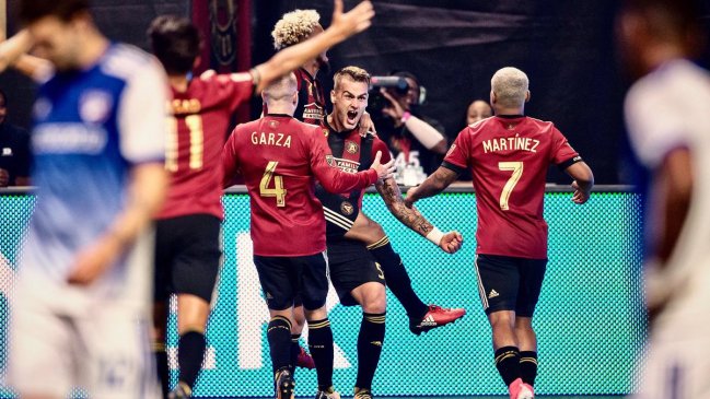 Carlos Carmona participó en la goleada de Atlanta United sobre FC Dallas