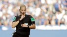 Bibiana Steinhaus hizo su estreno como la primera mujer árbitro de la Bundesliga