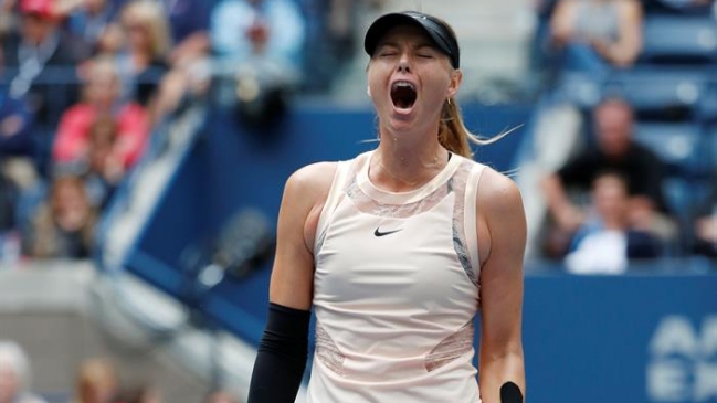 La contundente respuesta de Sharapova a aficionado que cuestionó sus gritos y los de Nadal