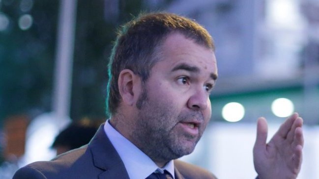 Gobierno presentó querella por amenazas e intento de atropello a seremi de Transportes