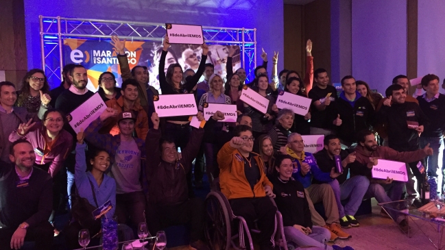 Atletas y runners evaluaron la organización del Entel Maratón de Santiago