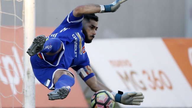 Johnny Herrera: Esta es la forma de jugarle en esta cancha a San Luis