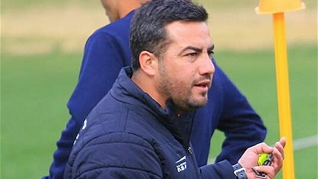 Entrenador Hernán Madrid fue desvinculado de Unión San Felipe