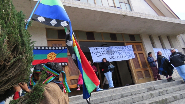 Comuneros mapuche se tomaron iglesia en Cañete